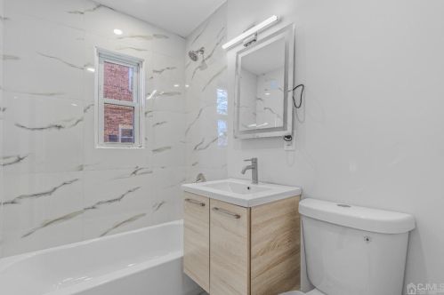154 Midland Pl, Newark NJ  07106-3311 exterior