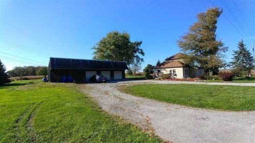 13612 Aboite Rd, Roanoke, IN 46783-9706