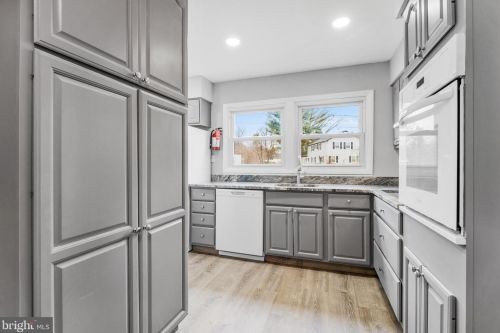 238 Tiffany Ln, Willingboro NJ  08046-3856 exterior