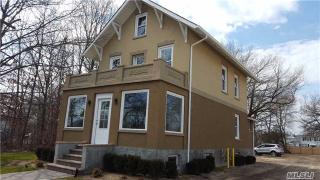 294 Waverly Ave, Canaan Lake, NY 11772-2147
