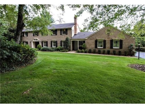 121 Pheasant Dr, Pittsburgh, PA 15238-2207