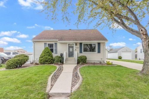 721 Oneida St, Green Bay, WI 54304-2445