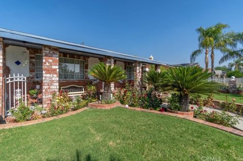 915 Orange Grv Ave, Colton CA  92324-2638 exterior