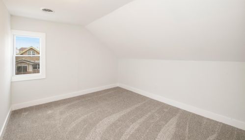 805 Townsend St, Milwaukee WI  53212-1723 exterior