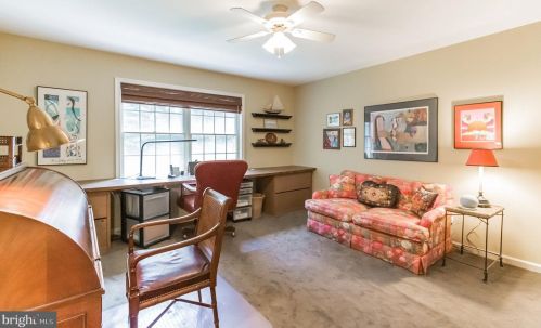 131 Knoxlyn Farm Dr, Kennett Sq PA  19348-2700 exterior