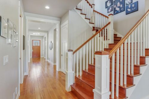 10817 Goldsborough Cir, Valley Home CA 95361-7649 exterior