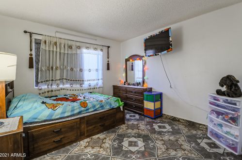 8610 67 Dr, Peoria AZ 85383-7103 exterior