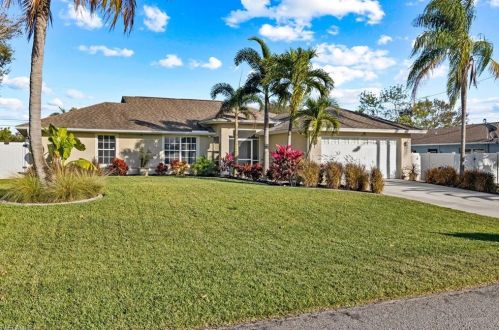 1217 14th Ave, Cape Coral, FL 33909-1511