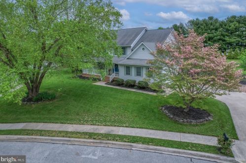 200 Meadow Dr, Dover, DE 19904-1900