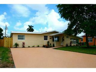 2701 Sabal Palm Dr, Hollywood, FL 33023-4518