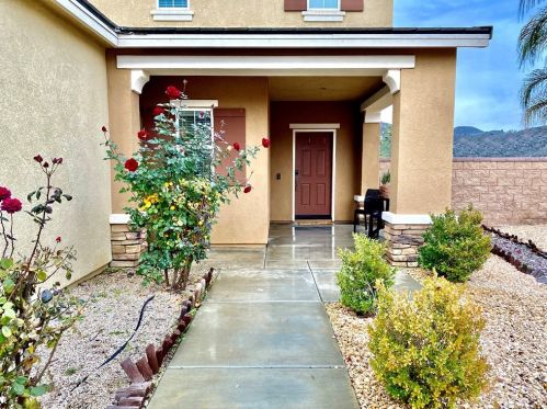 34149 Dianthus Ln, Lake Elsinore CA  92532-2983 exterior