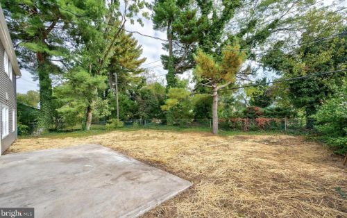 127 Somerset Dr, Willingboro NJ  08046-1415 exterior