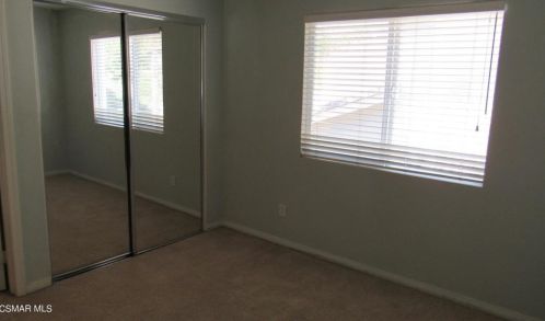 1004 Poplar Ct, Simi Valley CA 93065-6015 exterior