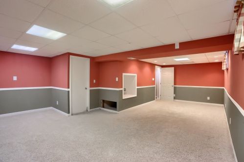 423 Kingsbrook Dr, Mc Donald PA  15057-2667 exterior