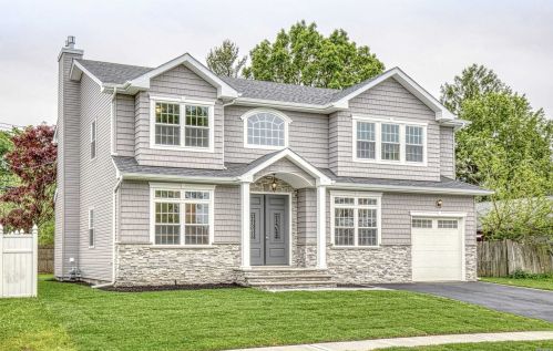 869 Fairfield Ave, Westbury, NY 11590-6003