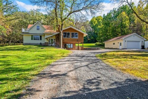879 207th St, Ubet, WI 54009-4458