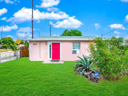 3024 Greenwood Ave, West Palm Beach, FL 33407-5010
