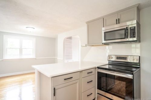 233 Birch St, Bristol CT  06010-7835 exterior