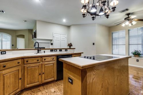 1422 Tascosa Ct, Allen TX  75013-1110 exterior