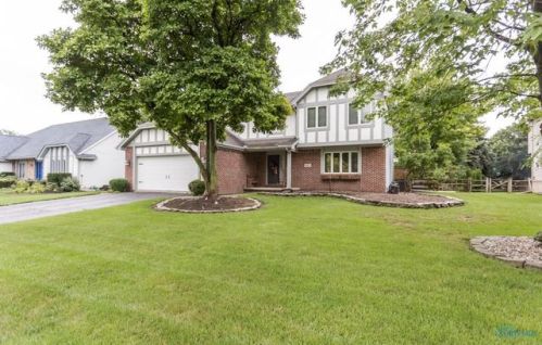 6903 Morningdew Blvd, Maumee, OH 43537-1046
