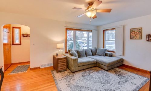 328 Division St, Dodgeville WI  53533-1510 exterior