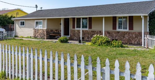 3619 Moorland Ave, Santa Rosa CA  95407-8107 exterior