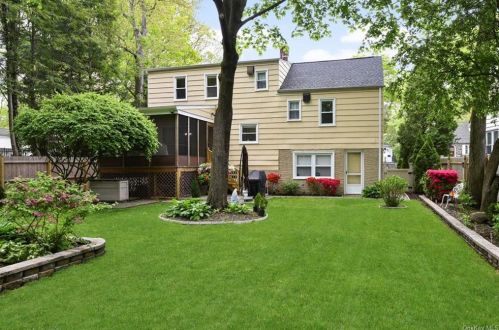 60 Kingsbury Rd, New Rochelle, NY 10804-4719