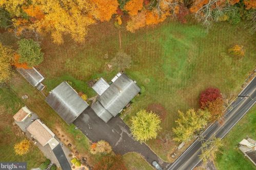 428 Neiffer Rd, Collegeville PA  19473-1415 exterior