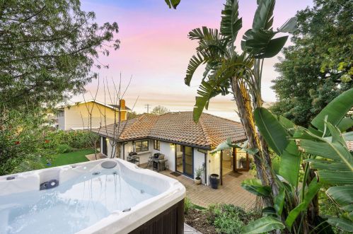 1047 Cheltenham Rd, Santa Barbara CA  93105-2236 exterior