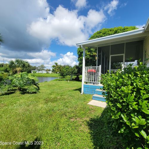1141 Barefoot Cir, Sebastian, FL 32976-7088