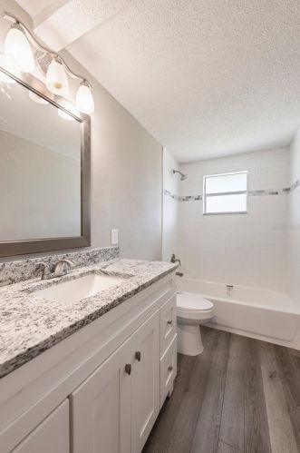 2664 Mineola Dr, Lakeland FL 33801-2821 exterior