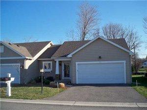 7 Turtlewood Trl, Rochester, NY 14626-5011