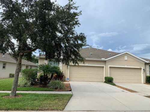 7436 Surrey Pines Dr, Ruskin, FL 33572-1503