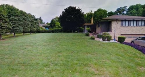 5911 Heberton Dr, Verona PA  15147-3324 exterior