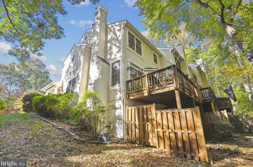 11286 Fairwind Way, Herndon, VA 20190-4246