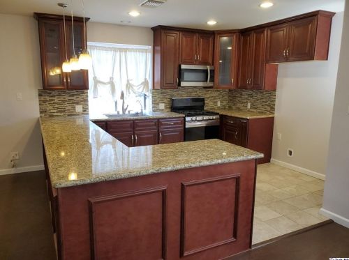 3304 Alabama St, Glendale CA 91214-1213 exterior