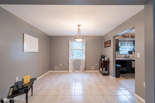 444 Vista Ct, Bricktown NJ  08724-5313 exterior