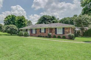 627 Farrell Pkwy, Nashville, TN 37220-1206