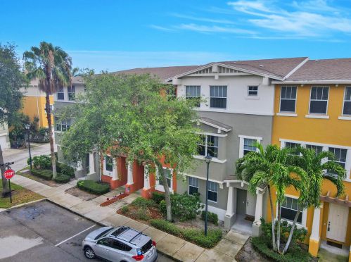 1717 Borrego Way, West Palm Beach, FL 33401-8322