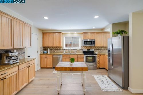 519 Navajo Pl, Danville CA  94526-5135 exterior