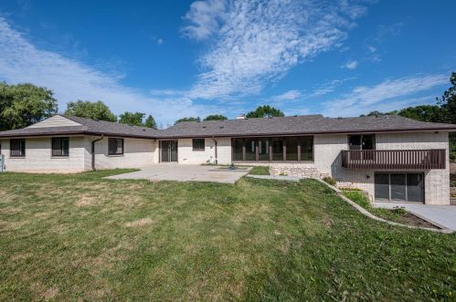 1545 Cedar Ln, Milwaukee WI  53217-1102 exterior