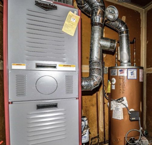 4 Cymbeline Dr, Old Bridge NJ  08857-2704 exterior