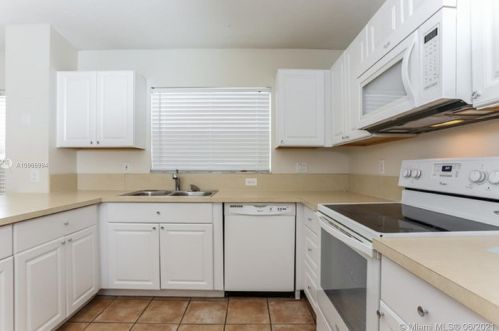 20871 18th St, Hollywood FL  33029-2329 exterior