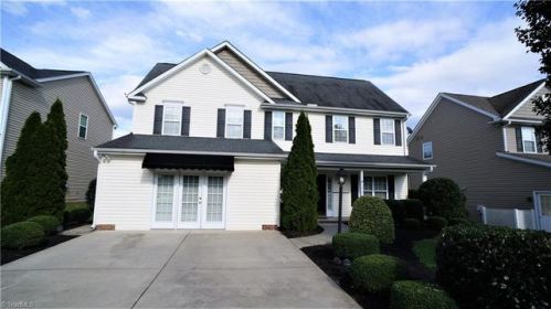 1811 Longmont Dr, Kernersville, NC 27284-7788