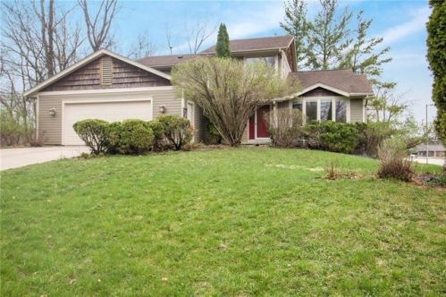 4206 Arizona Cir, Ames, IA 50014-3612