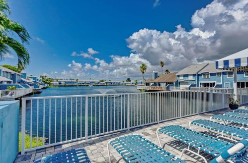 1221 Ocean Dunes Cir, Jupiter FL  33477-9150 exterior