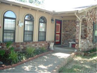 10110 26th St, Tulsa, OK 74129-7422