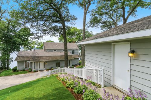 234 Circle Pkwy, Williams Bay, WI 53191-9782