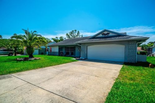8802 Avondale Ln, Port Richey, FL 34667-2617