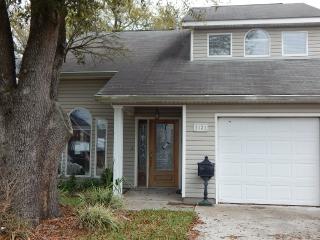 1121 Allo St, Marrero, LA 70072-3937